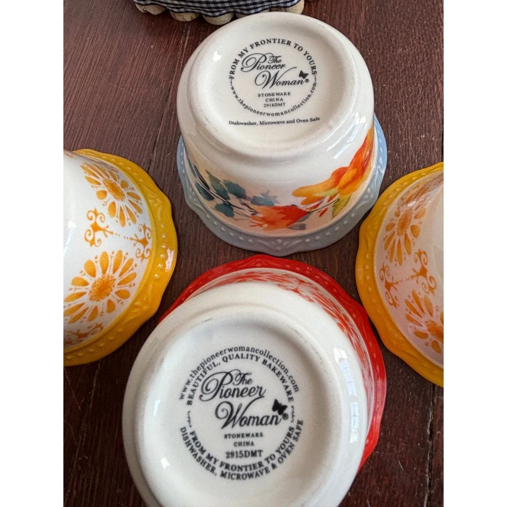 The Pioneer Woman Stoneware Ramekin Set‎ of 4 Floral Scalloped Prep Bowls Multi